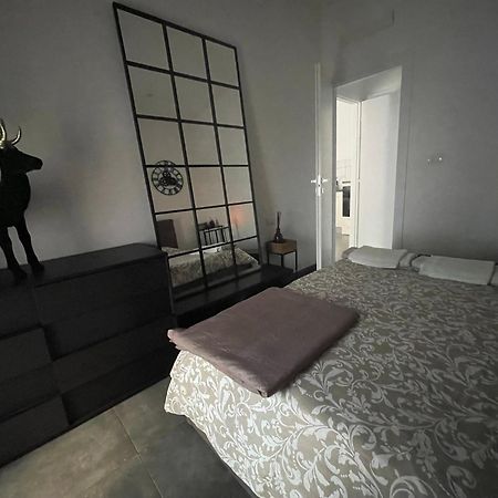 Decoluxe !Apartamento Con 1 Camera Da Letto , In Zona San Paolo , Via Martiniana Τορίνο Εξωτερικό φωτογραφία