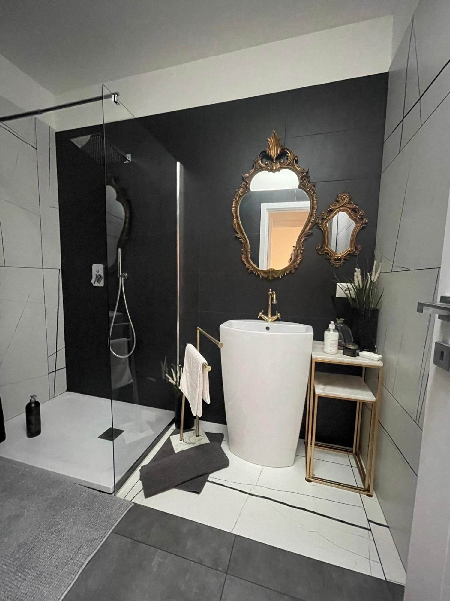 Decoluxe !Apartamento Con 1 Camera Da Letto , In Zona San Paolo , Via Martiniana Τορίνο Εξωτερικό φωτογραφία